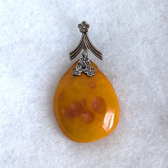 Vintage Russian USSR Silver Plated Melchior Butterscotch Egg Yolk Amber Pendant - Picture 2 of 7